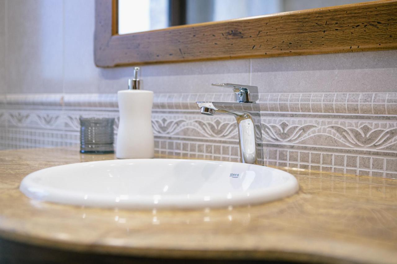 Alojamiento Urabain Apartment Allo Ngoại thất bức ảnh